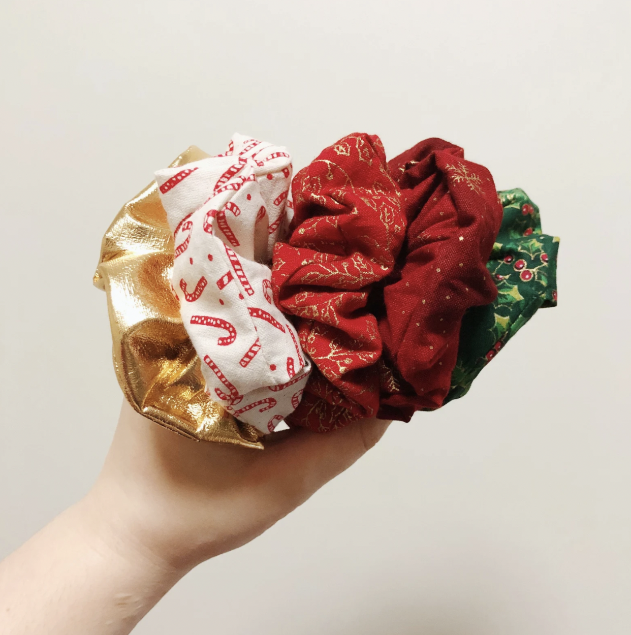 DIY scrunchie set christmas